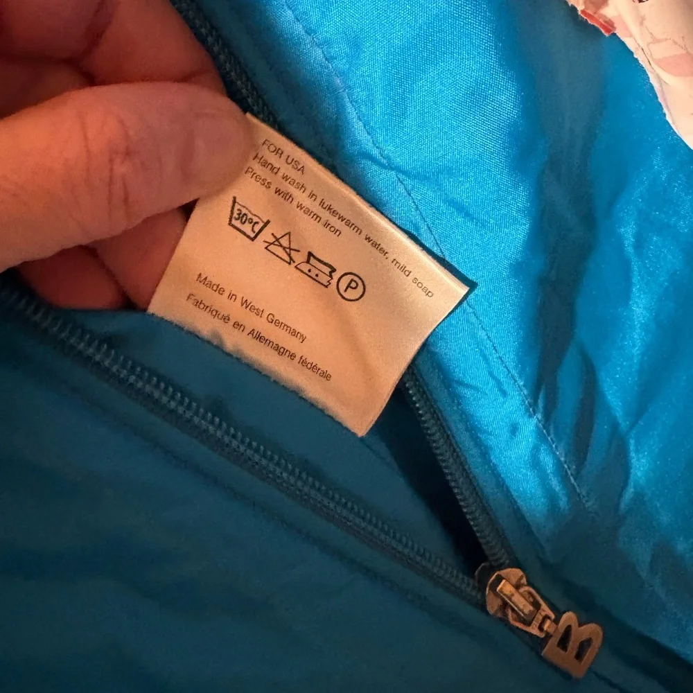 Bogner vintage white & blue rainbow 80s ski snowsuit - Picture 9 of 10